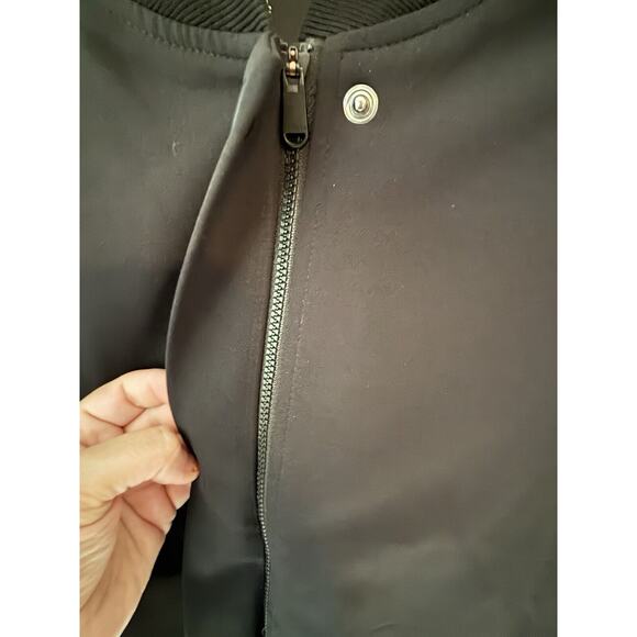 Athleta Endless Bomber Jacket Black Sz.Large NWT $139 Sustainable Fabric Stretch - Picture 5 of 8